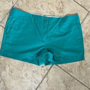 Ann Taylor Loft green shorts size 14